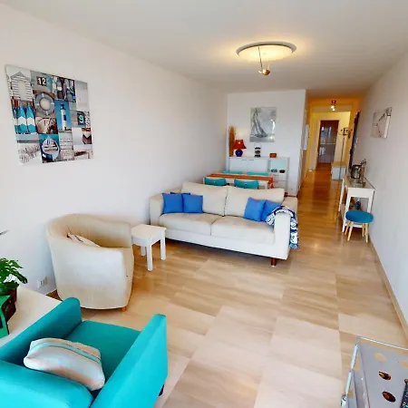 Bel Avec Terrasse, Piscine, Parking Et Wifi - Fr-1-196-321 דירה *