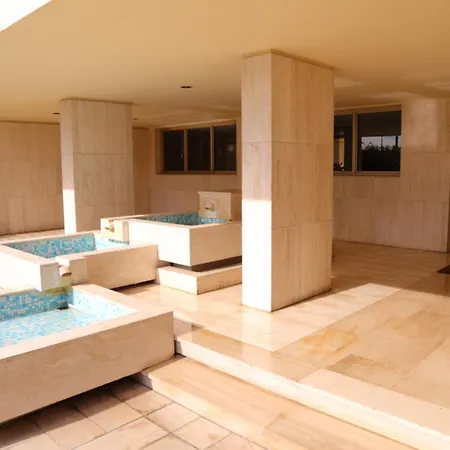 Bel Avec Terrasse, Piscine, Parking Et Wifi - Fr-1-196-321 דירה *