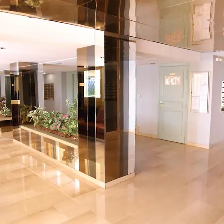 Lägenhet Bel Avec Terrasse, Piscine, Parking Et Wifi - Fr-1-196-321 Menton