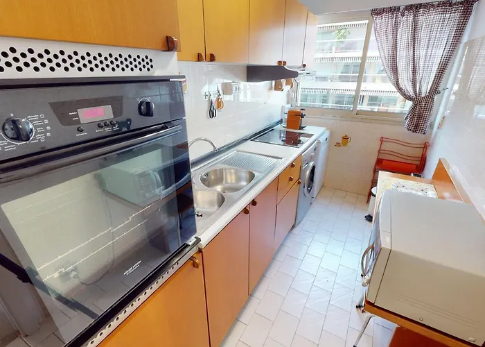 Apartment Bel Avec Terrasse, Piscine, Parking Et Wifi - Fr-1-196-321 Menton