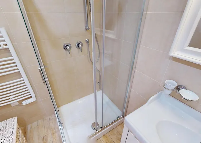 Bel Avec Terrasse, Piscine, Parking Et Wifi - Fr-1-196-321