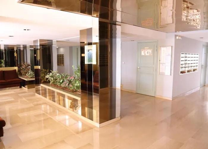 Apartment Bel Avec Terrasse, Piscine, Parking Et Wifi - Fr-1-196-321 Menton